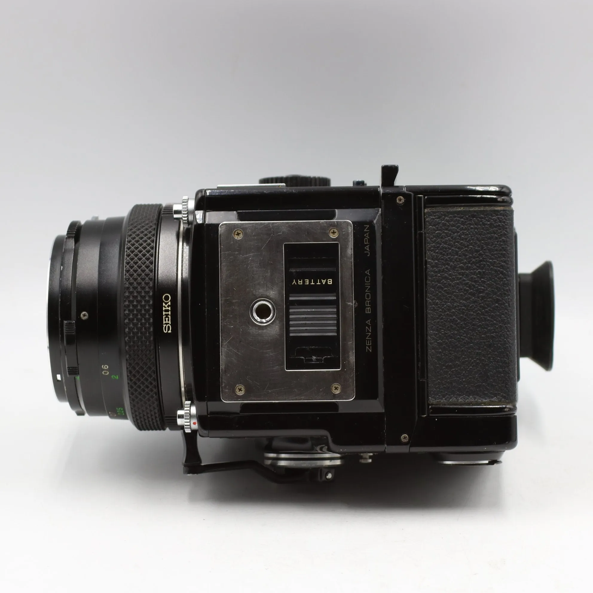 USED Bronica ETR Medium Format Film Camera with 75mm F2.8 Lens